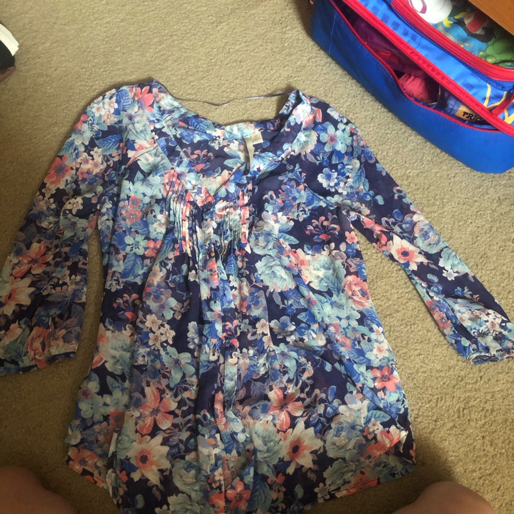 Lauren Conrad top